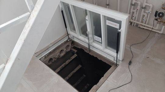 Напольный люк Самоподъемный Невидимка уголок 800*800